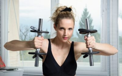 Jakie ćwiczenia na siłę sprawdzają się na siłowni i w domu?