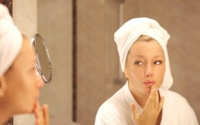 Skóra mieszana jak pielęgnować ją na co dzień?