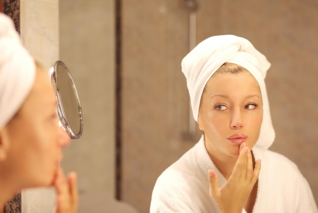 Sucha skóra twarzy co robić żeby poczuć ulgę?